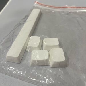 1 pc blank white pbt xda keycap, 6.25u spacebar, 4 pc 1.25u keycaps